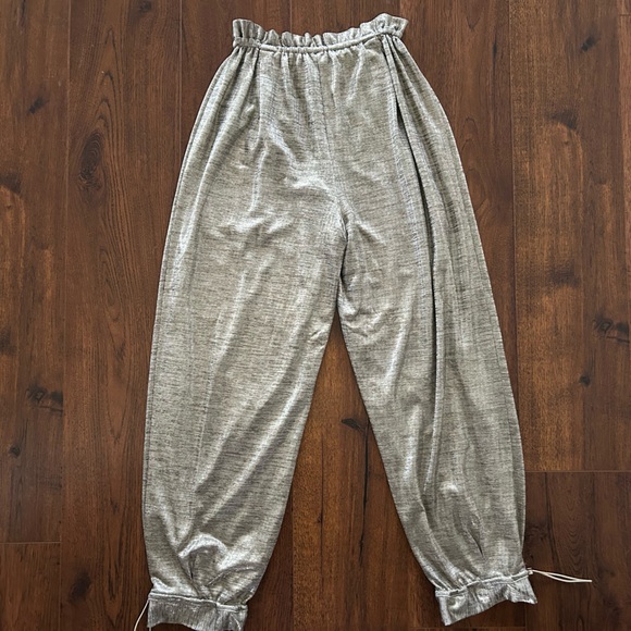 House of Harlow 1960 Tamar Metallic Gold Jogger - Picture 6 of 8